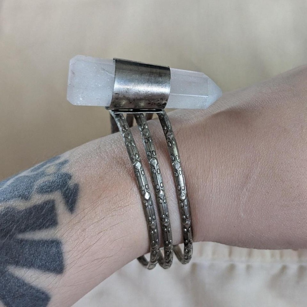 Vintage Oversized Quartz Crystal Adjustable Silver tone Statement Bracelet - Picture 2 of 5